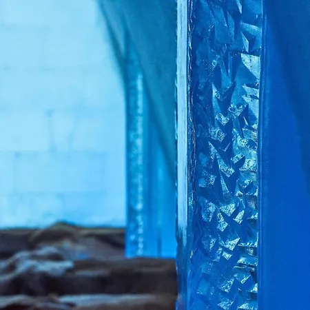 Hunderfossen Snow Hotel *