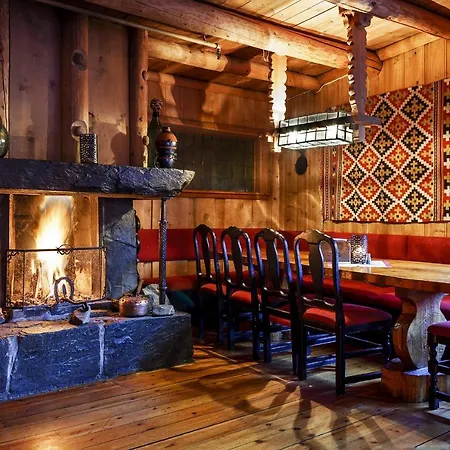 Hunderfossen Snow Hotel